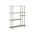 **Moderne open boekenkast met metalen frame en meerdere planken**