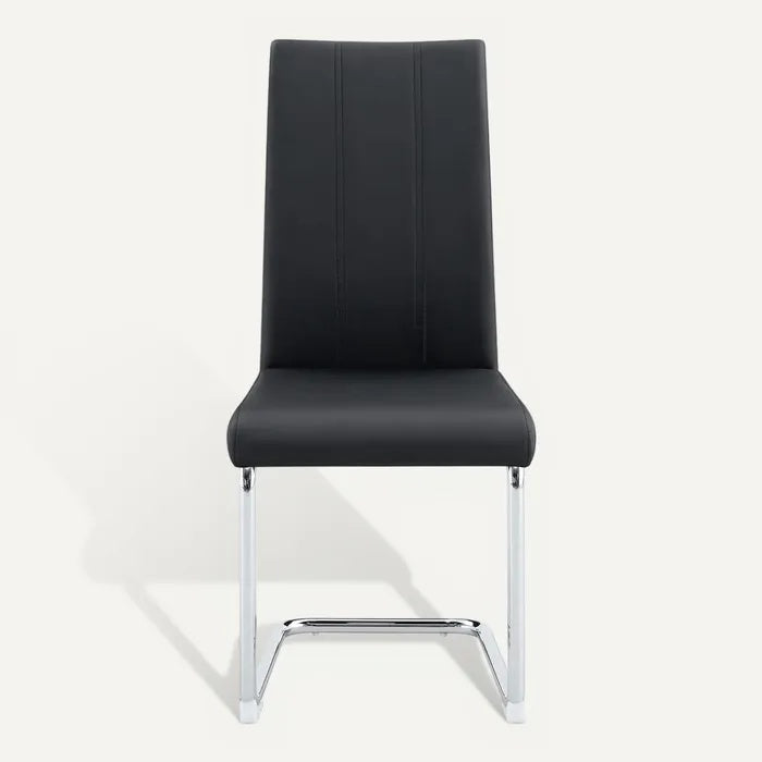 **Moderne Zwarte Eetstoelen met Chrome Onderstel**